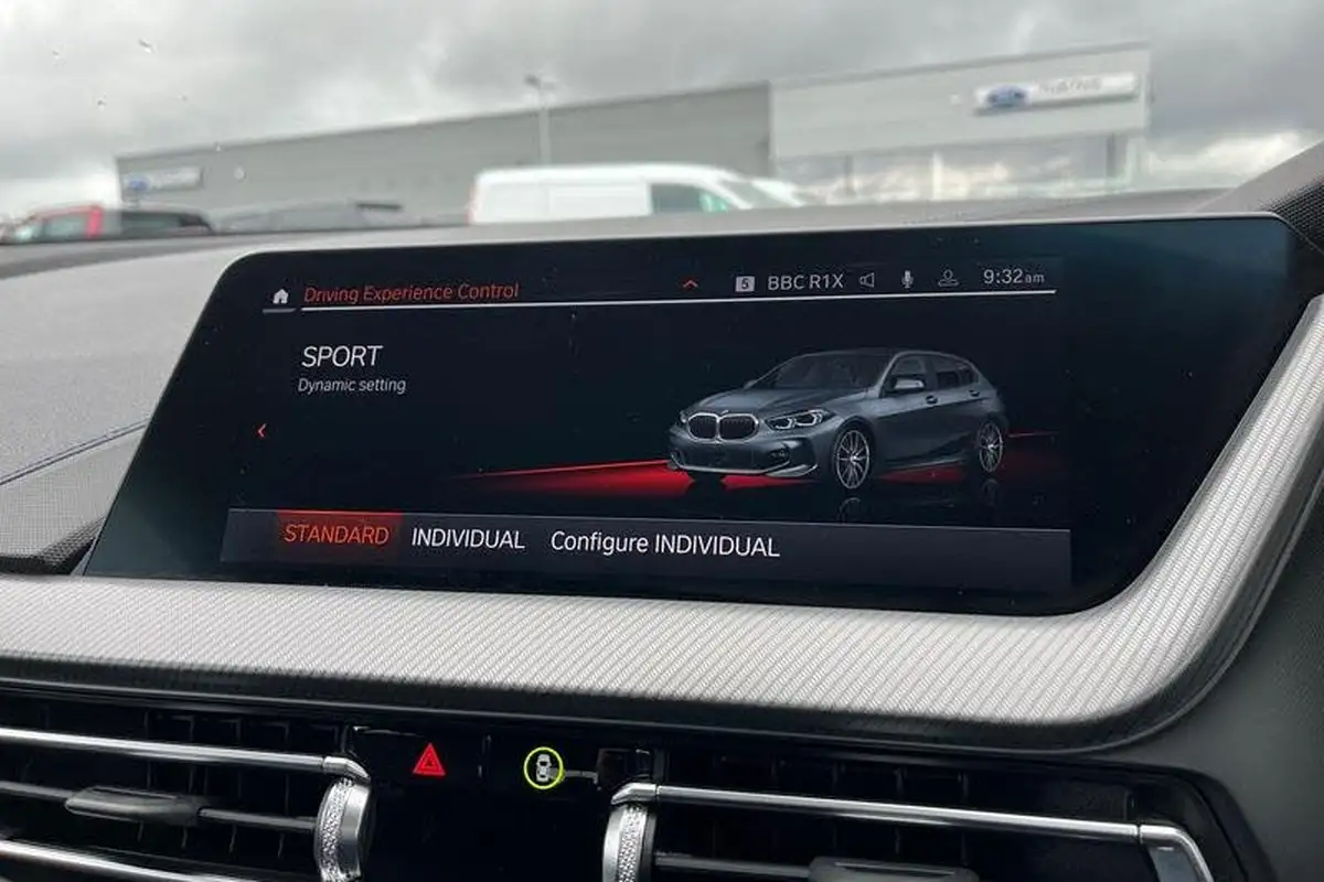 2022-bmw-1-series-15-118i-m-sport-lcp-dct-big-28
