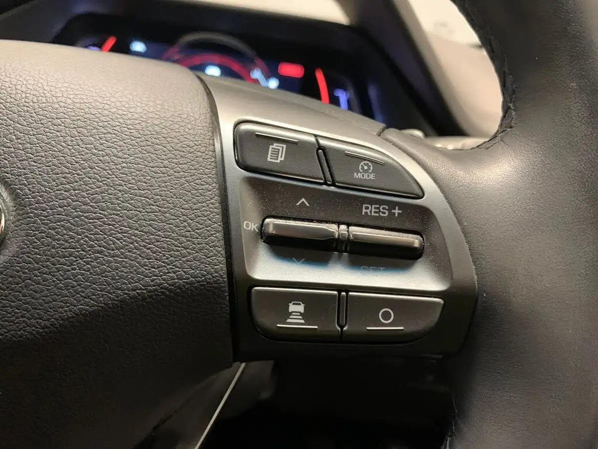2021-hyundai-ioniq-e-premium-electric-100kw-big-23