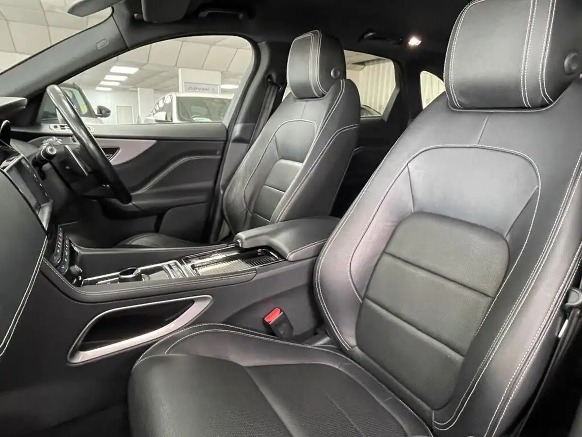 2018-jaguar-f-pace-20-i4d-r-sport-180ps-awd-auto-big-32