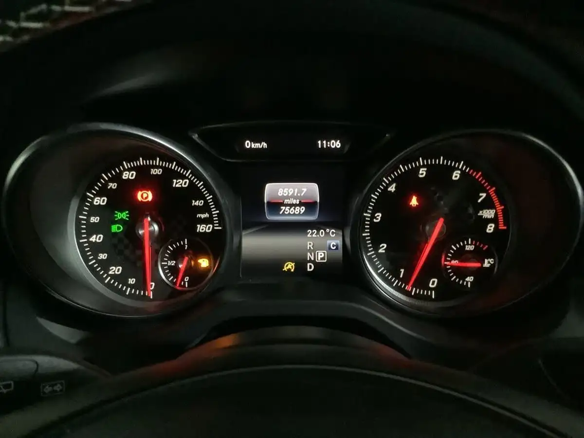 2018-mercedes-benz-a-class-16-a180-sport-edition-ss-7g-dct-big-16