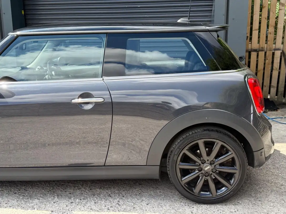 2016-mini-cooper-20-cooper-s-chili-ss-hatchback-3d-big-16