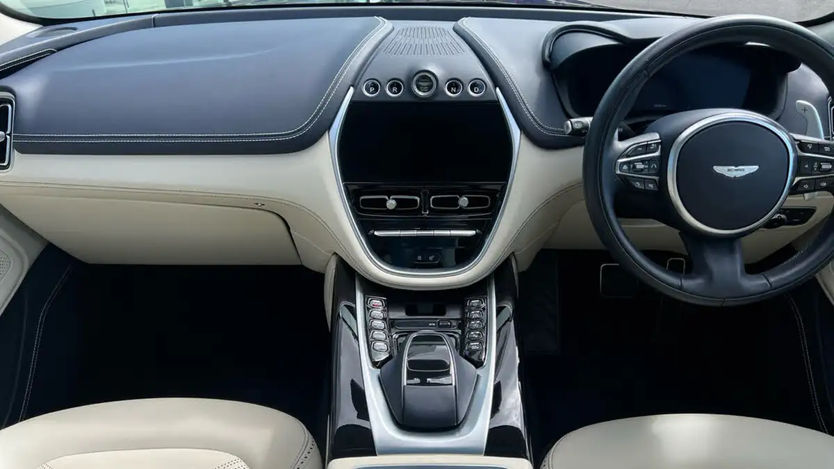 2022-aston-martin-dbx-40-v8-big-8