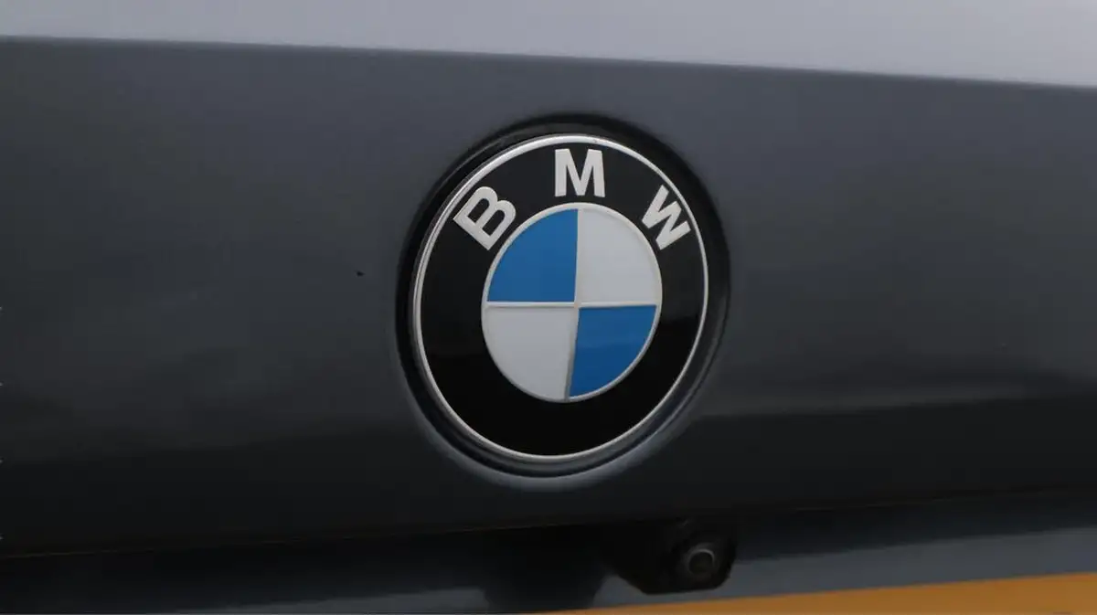 2021-bmw-3-series-20-330e-m-sport-touring-5d-big-21