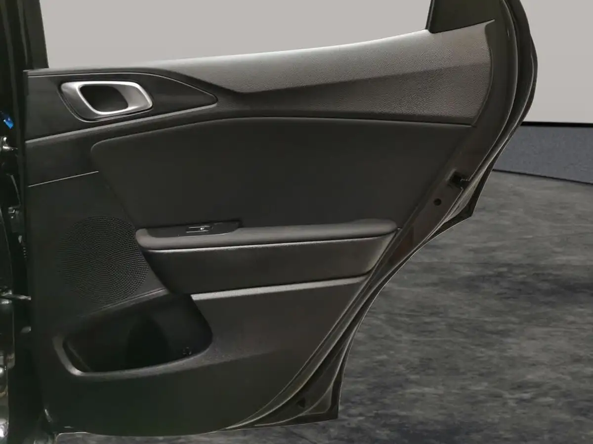 2022-kia-xceed-10-t-gdi-2-big-36