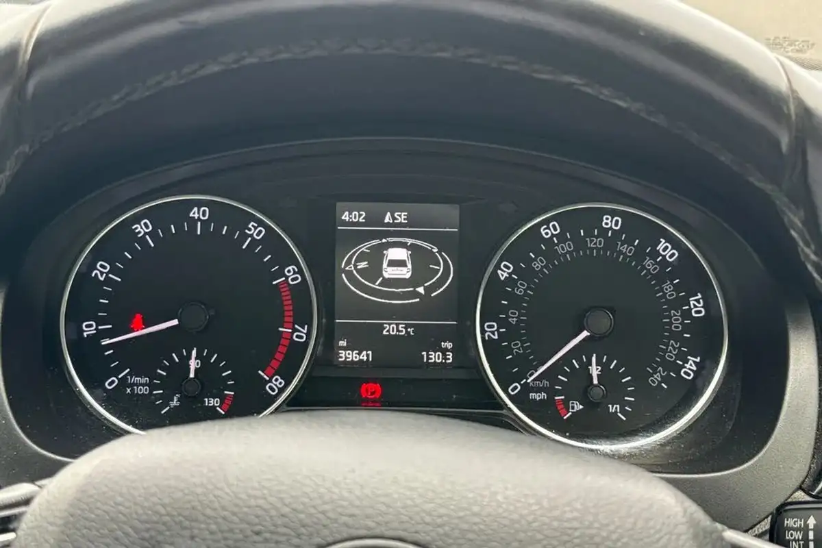 2017-skoda-rapid-spaceback-12-tsi-se-sport-big-36