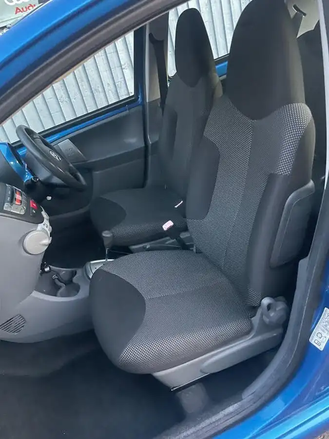 2009-toyota-aygo-10-aygo-blue-5d-mmt-big-8