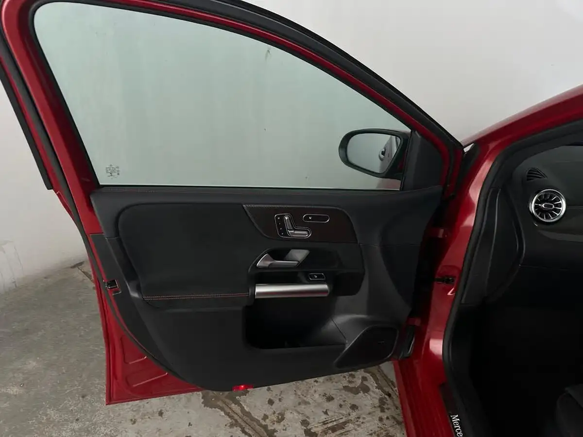 2020-mercedes-benz-b-class-13-b200-amg-line-premium-plus-big-33