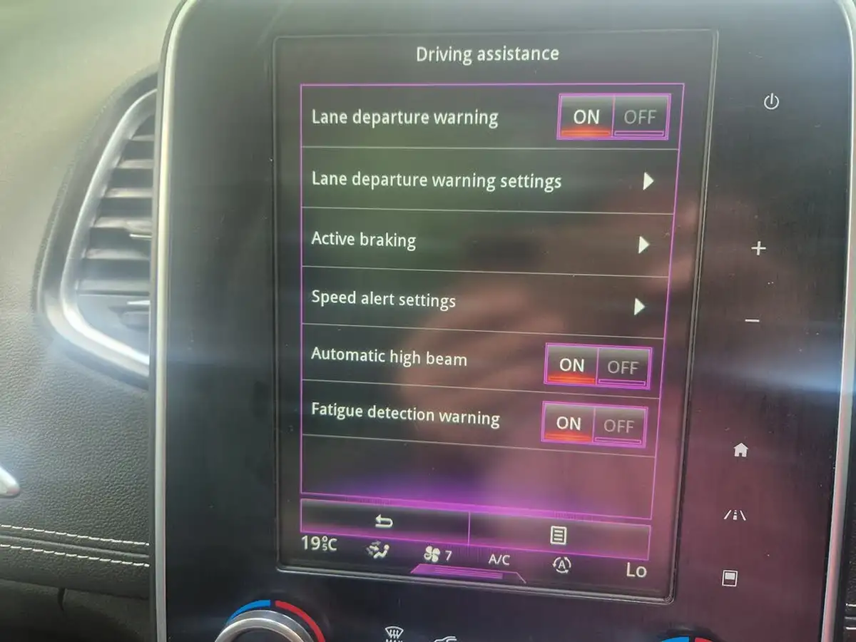 2017-renault-scenic-16dci-dynamique-s-nav-130bhp-energy-ss-big-33