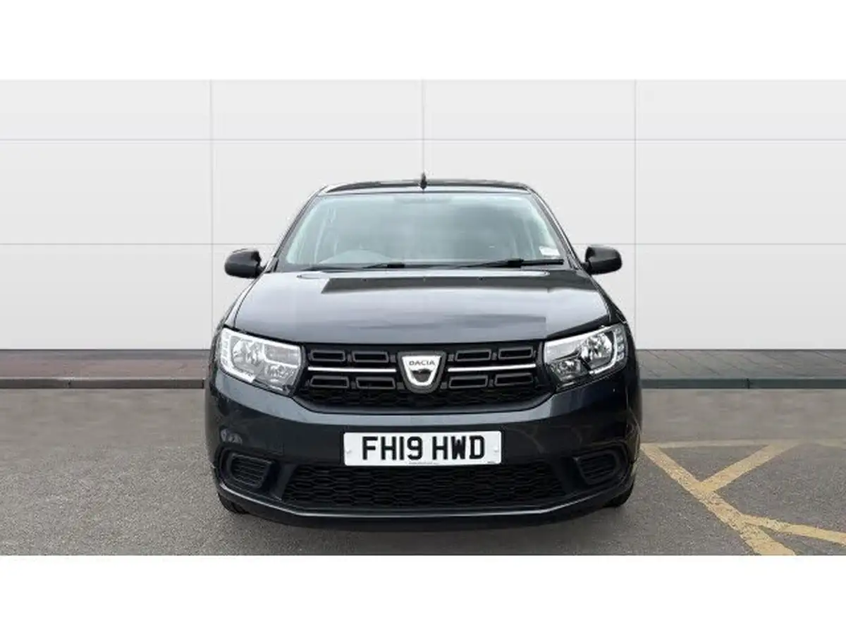 2019-dacia-sandero-10-sce-essential-big-2