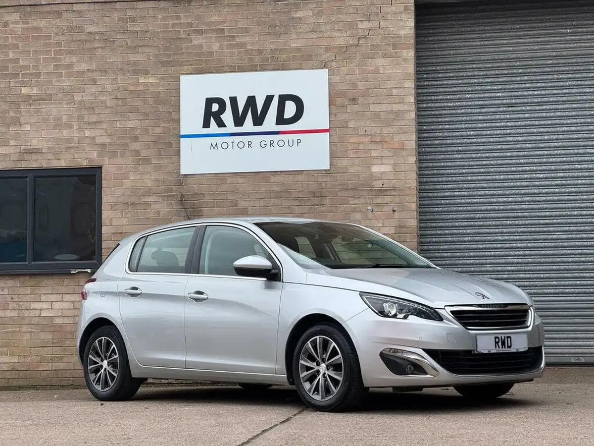2016-peugeot-308-16-bluehdi-allure-16-bluehdi-big-2