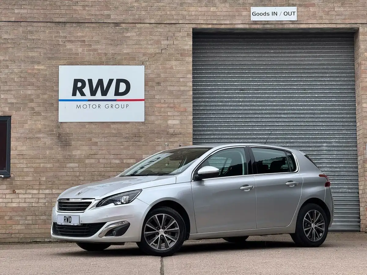 2016-peugeot-308-16-bluehdi-allure-16-bluehdi-big-26