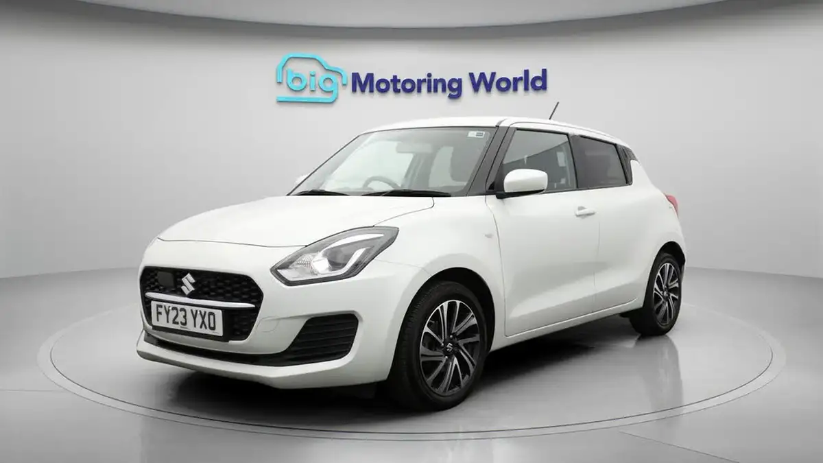 2023-suzuki-swift-12-dualjet-sz-l-big-3