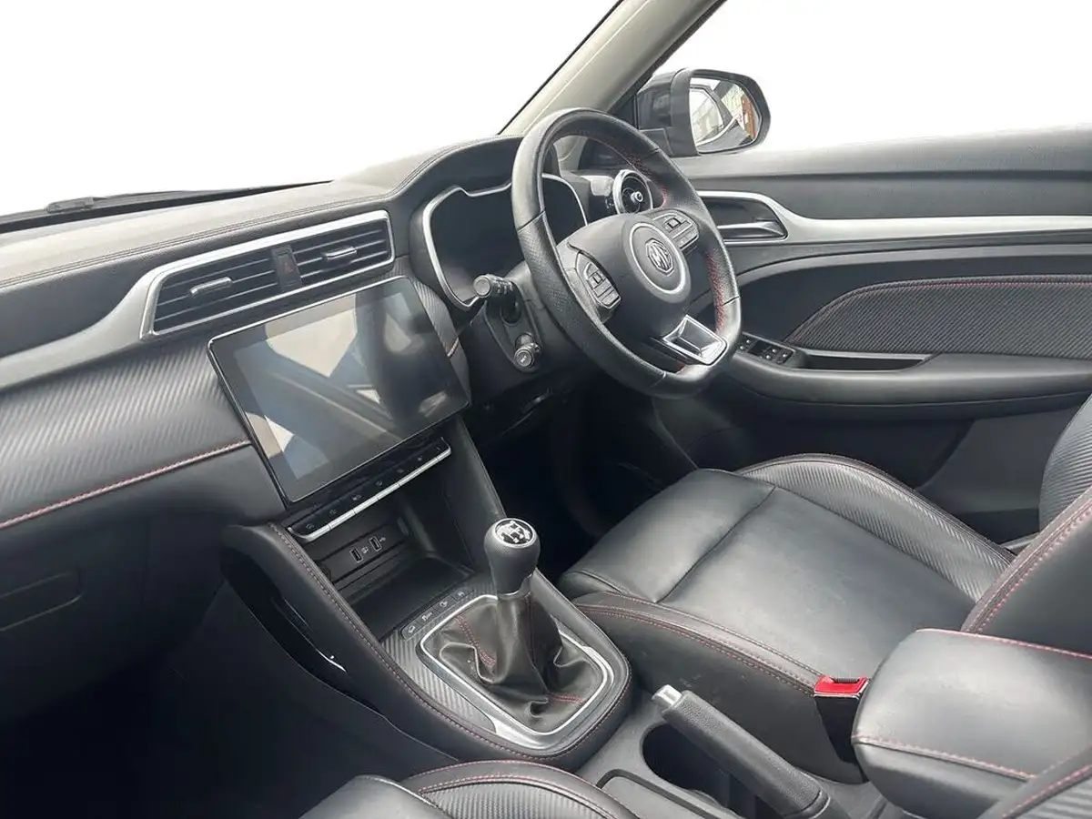 2021-mg-zs-suv-15-vti-tech-exclusive-big-13