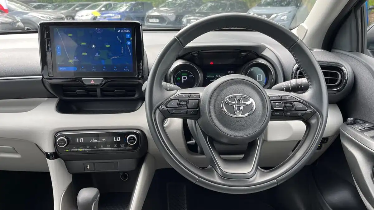 2022-toyota-yaris-cross-15-vvt-i-excel-city-packpan-roof-big-5