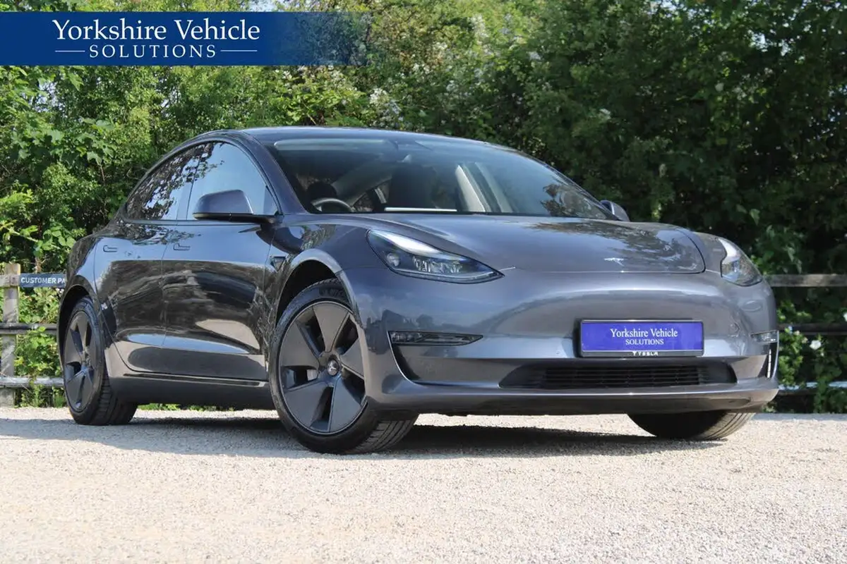 2020-tesla-model-3-e-long-range-big-0