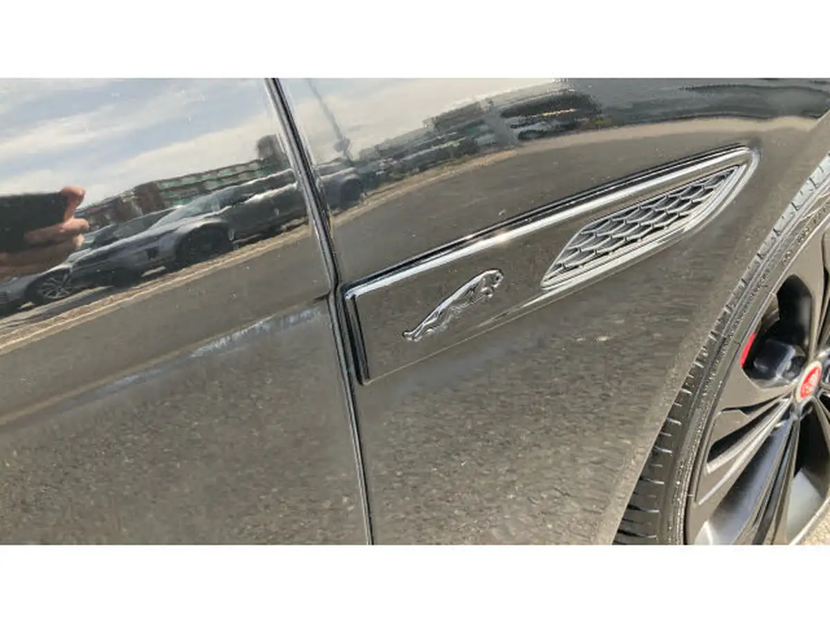 2023-jaguar-xf-20-p300-300-sport-saloon-4d-big-23