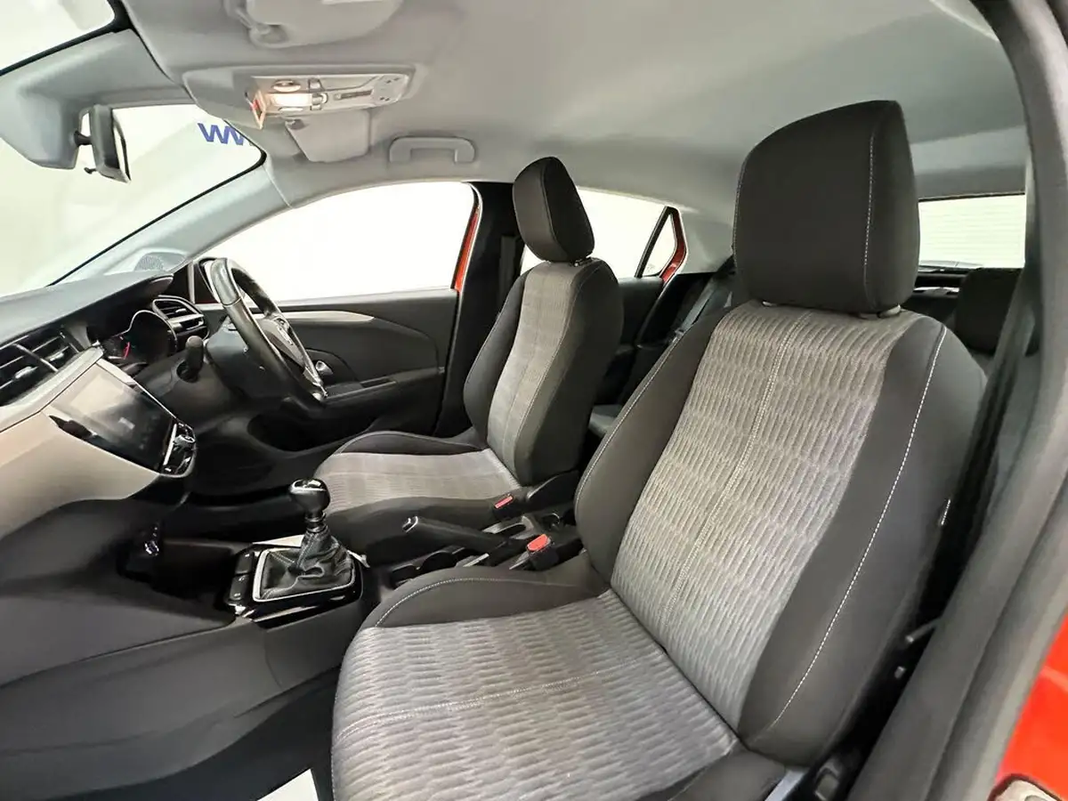 2020-vauxhall-corsa-15-turbo-d-se-nav-big-23