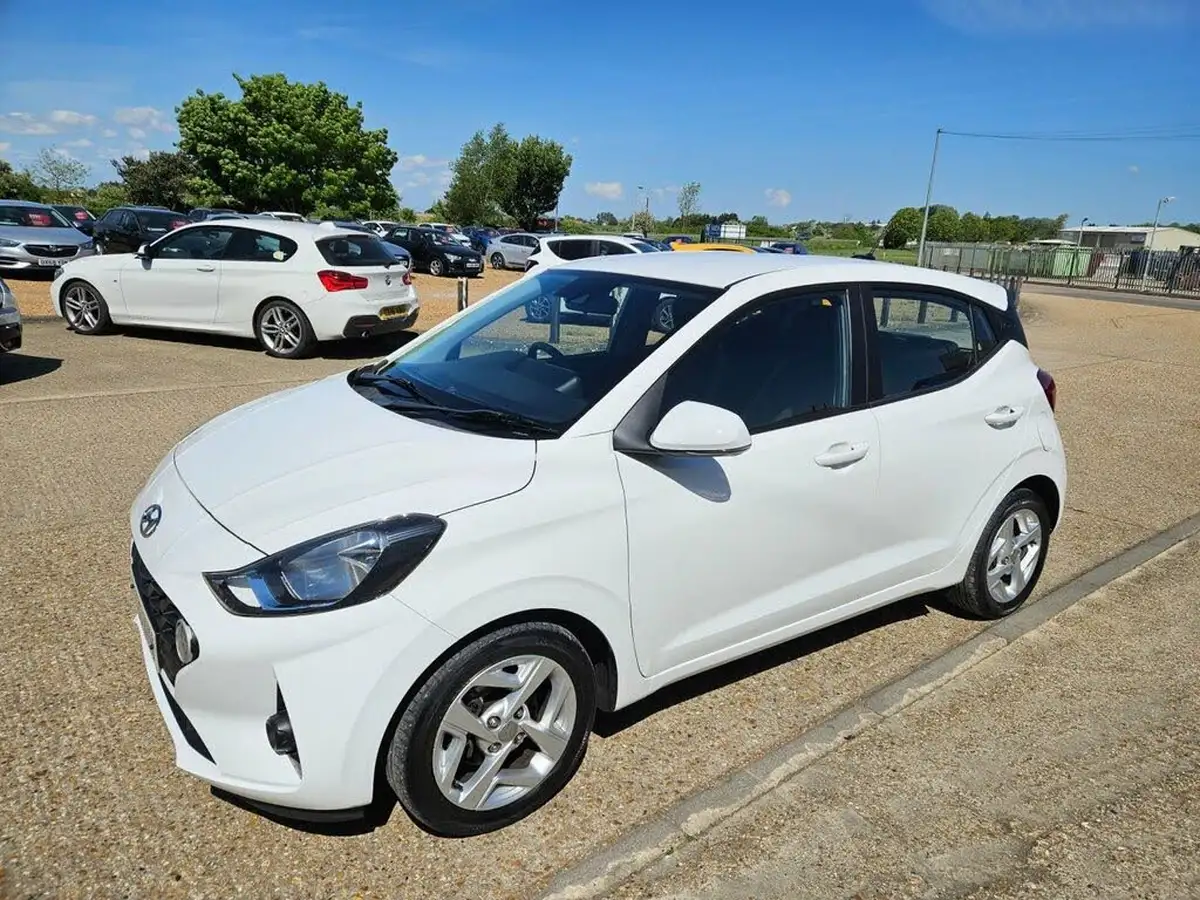 2020-hyundai-i10-10-se-connect-big-4