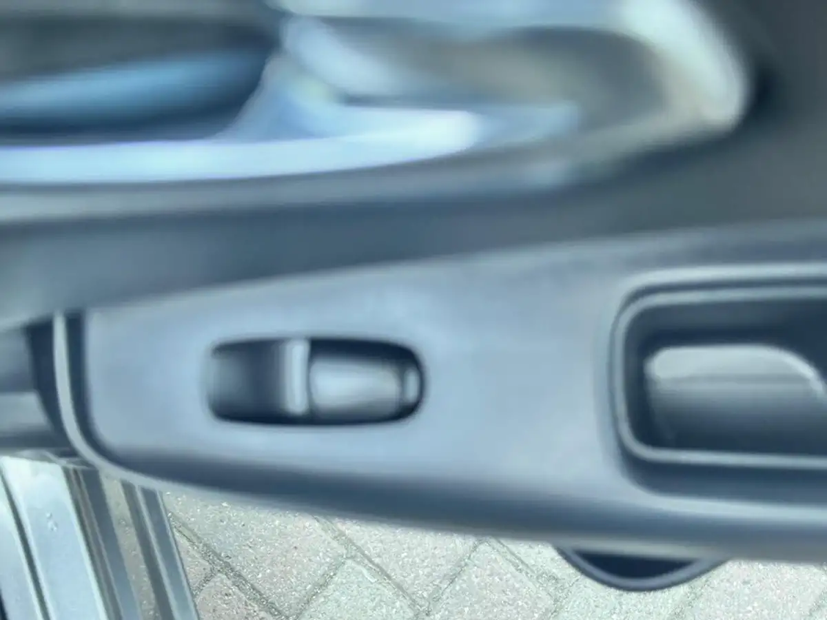 2024-nissan-juke-10-dig-t-n-connecta-big-7