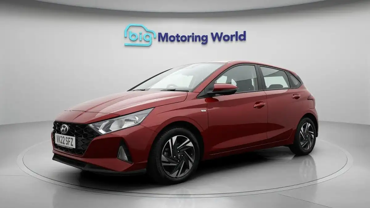 2022-hyundai-i20-10-t-gdi-se-connect-dct-big-3