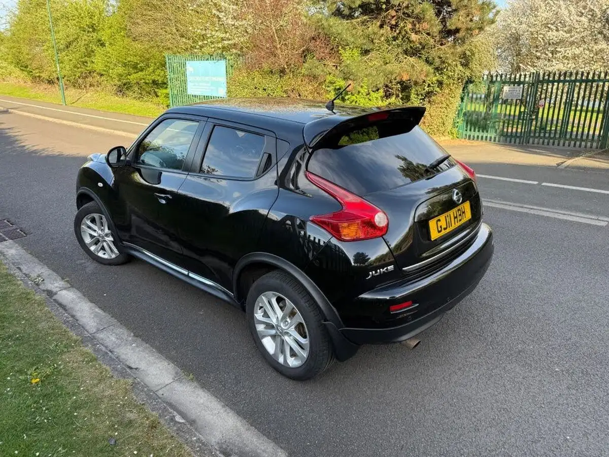 2011-nissan-juke-16-tekna-190ps-1618cc-big-4