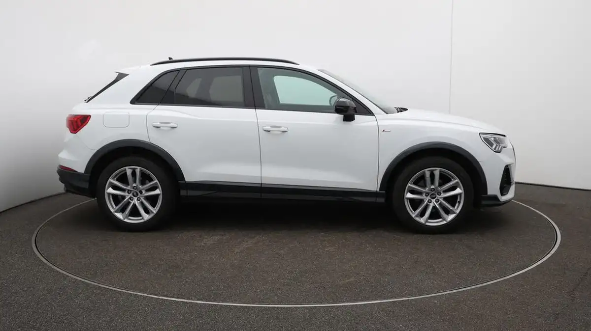 2021-audi-q3-15-35-tfsi-black-edition-codcomfort-sound-pack-station-wagon-big-37