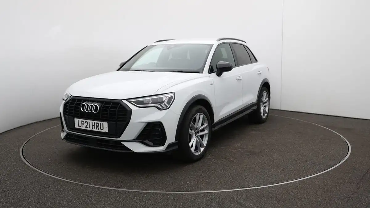 2021-audi-q3-15-35-tfsi-black-edition-codcomfort-sound-pack-station-wagon-big-13