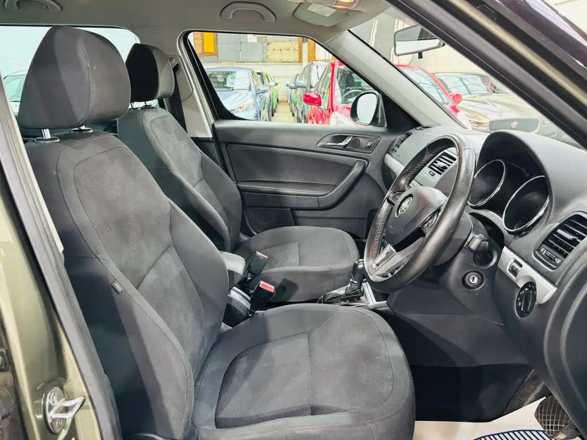 2014-skoda-yeti-12-se-dsg-big-11