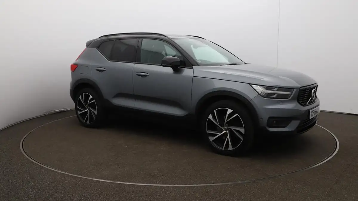 2019-volvo-xc40-20td-d3-r-design-pro-awd-geartronic-big-47