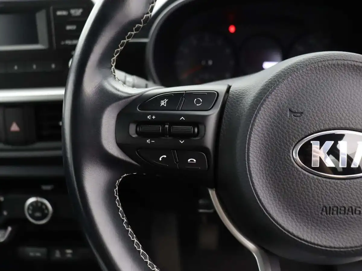 2020-kia-picanto-125-2-big-33