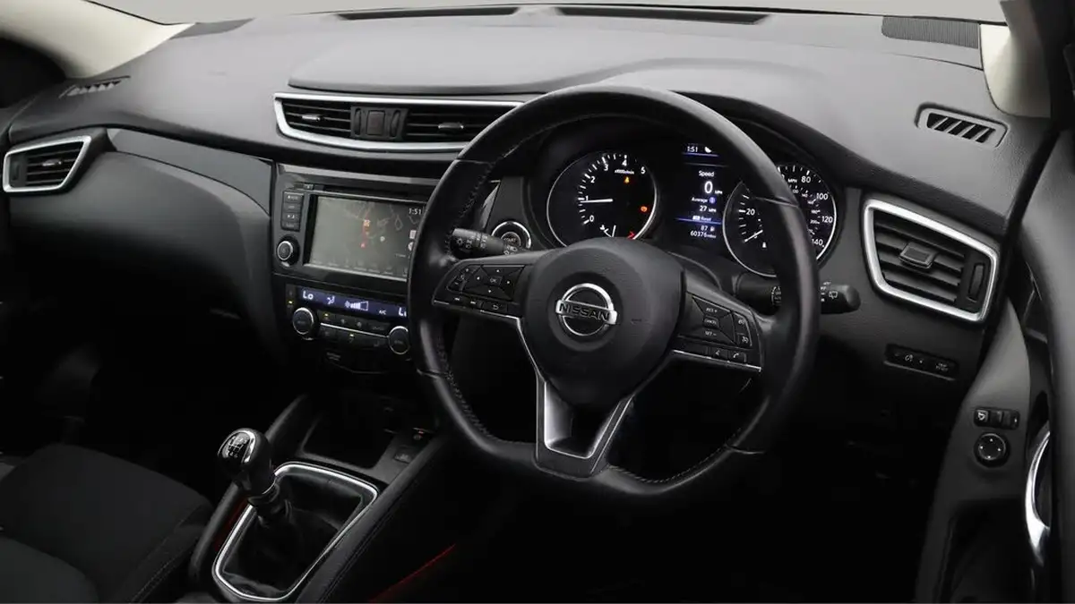 2019-nissan-qashqai-13-dig-t-n-connecta-140ps-big-9
