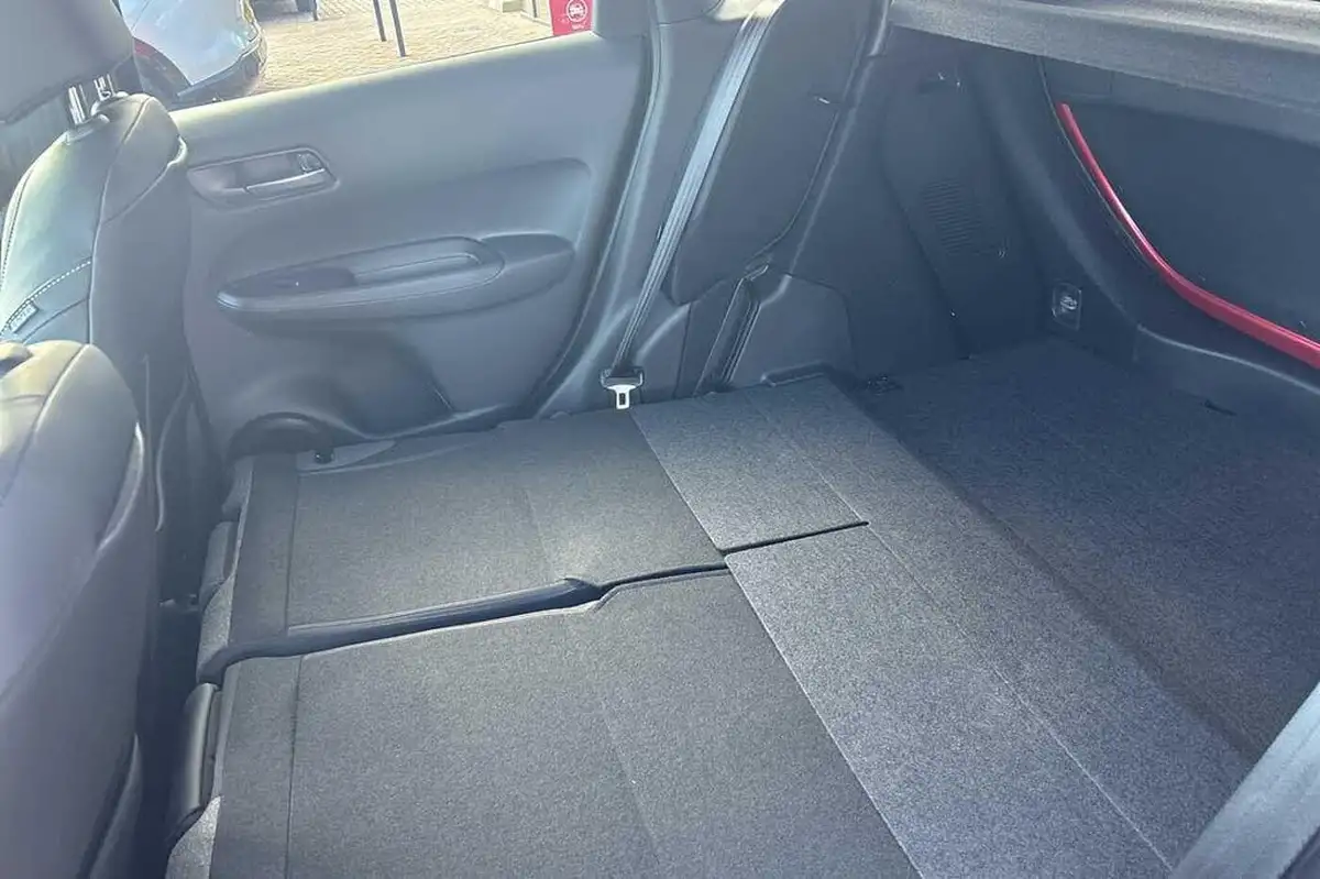 2025-honda-jazz-15-i-mmd-advance-big-20