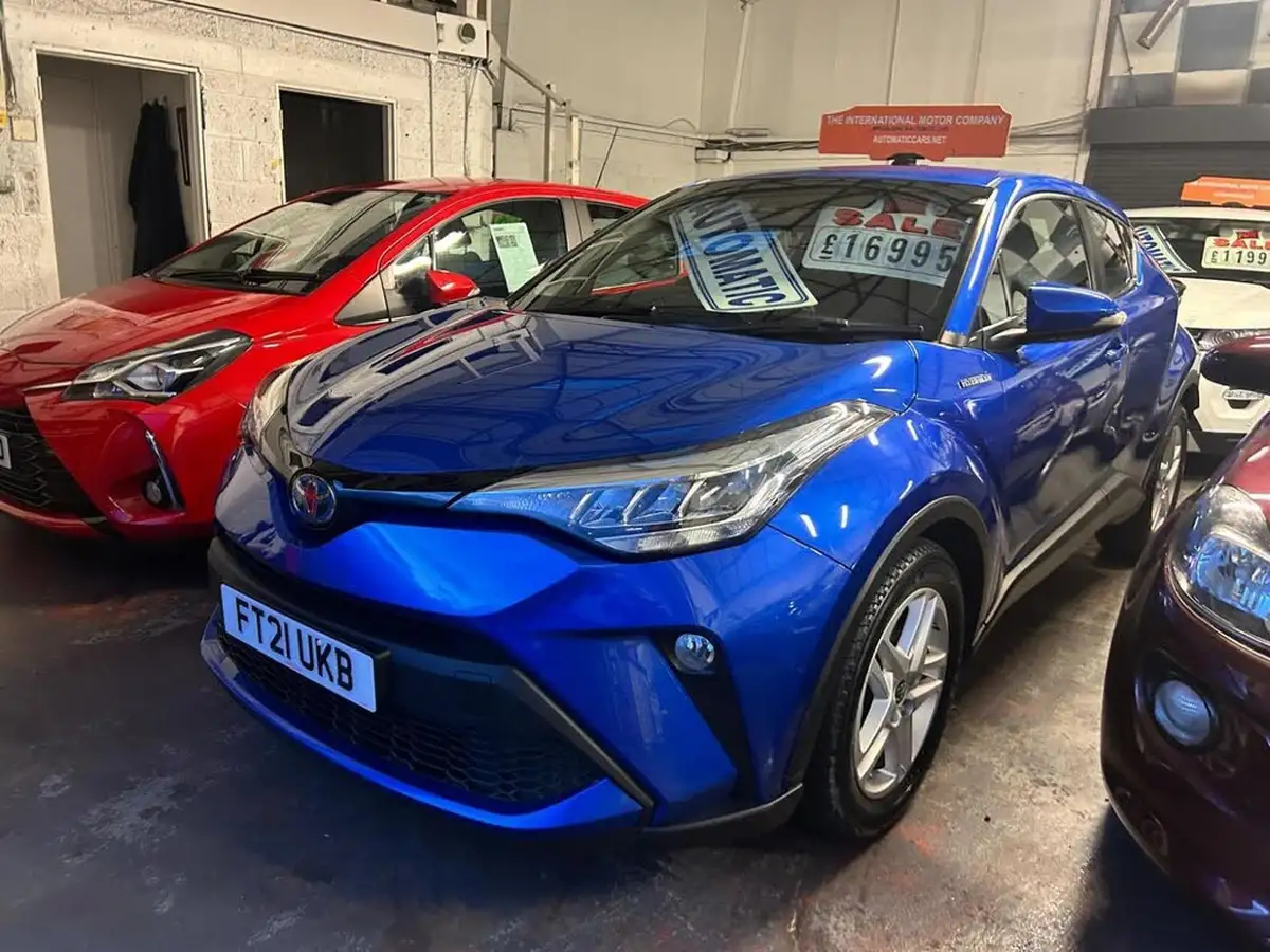2021-toyota-c-hr-18-vvt-i-icon-big-3