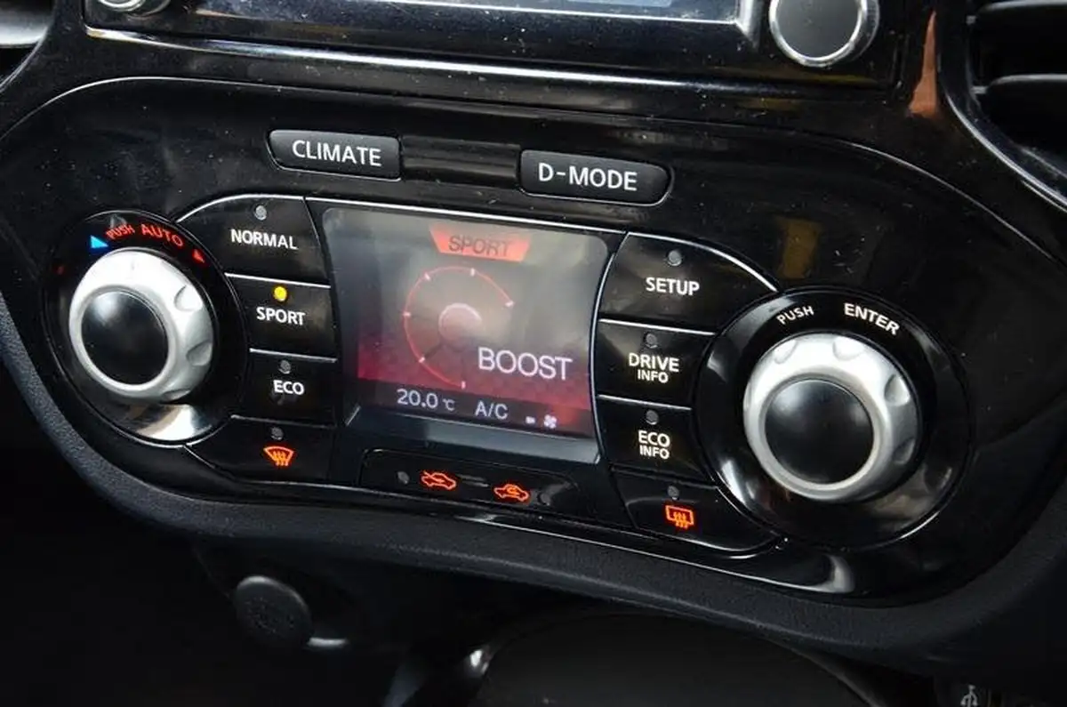 2015-nissan-juke-12-tekna-big-33