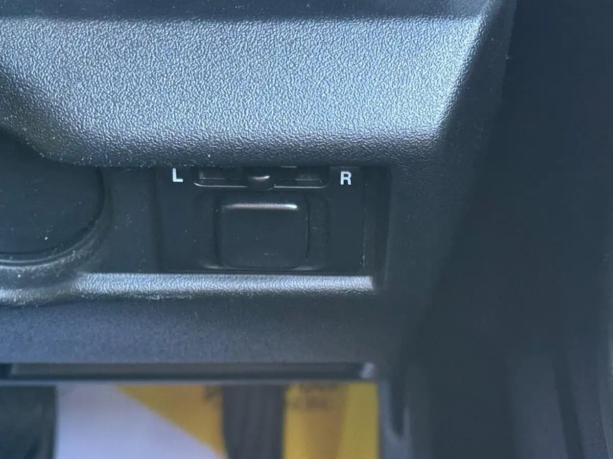 2022-suzuki-jimny-15-light-commercial-allgrip-big-13