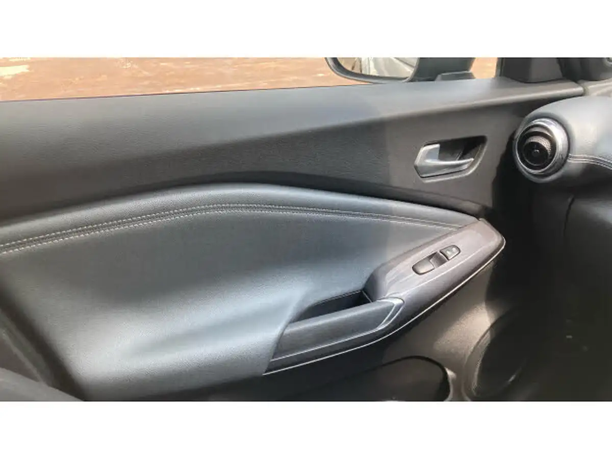2021-nissan-juke-10-dig-t-n-connecta-big-20