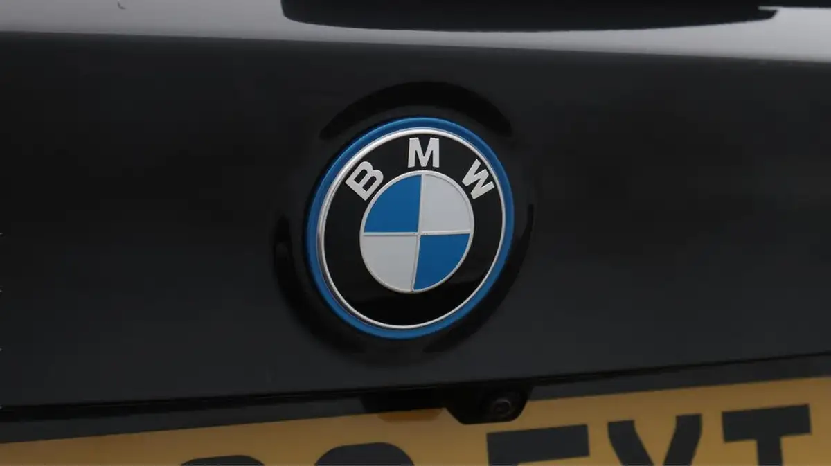 2022-bmw-ix3-e-m-sport-big-24