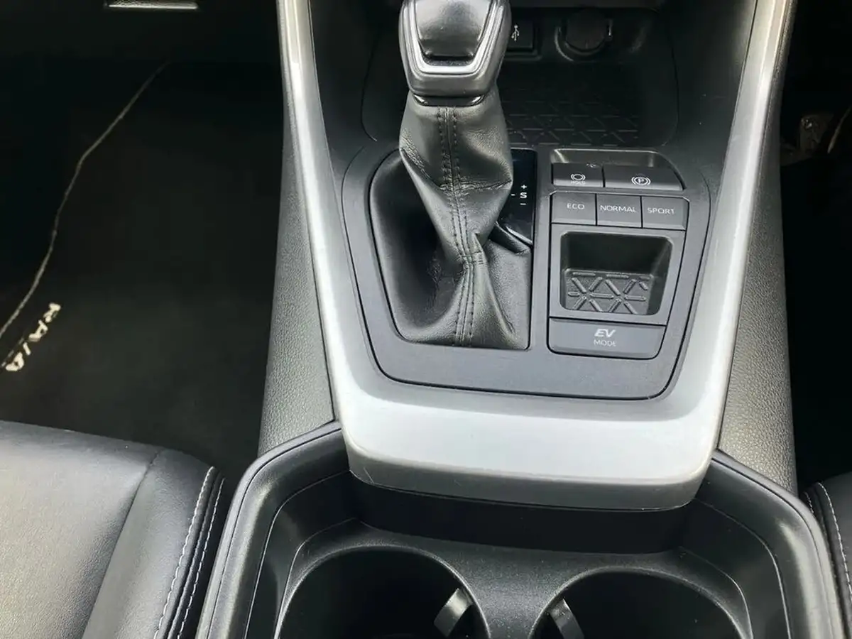 2021-toyota-rav4-25-vvt-i-black-edition-215bhp-big-19