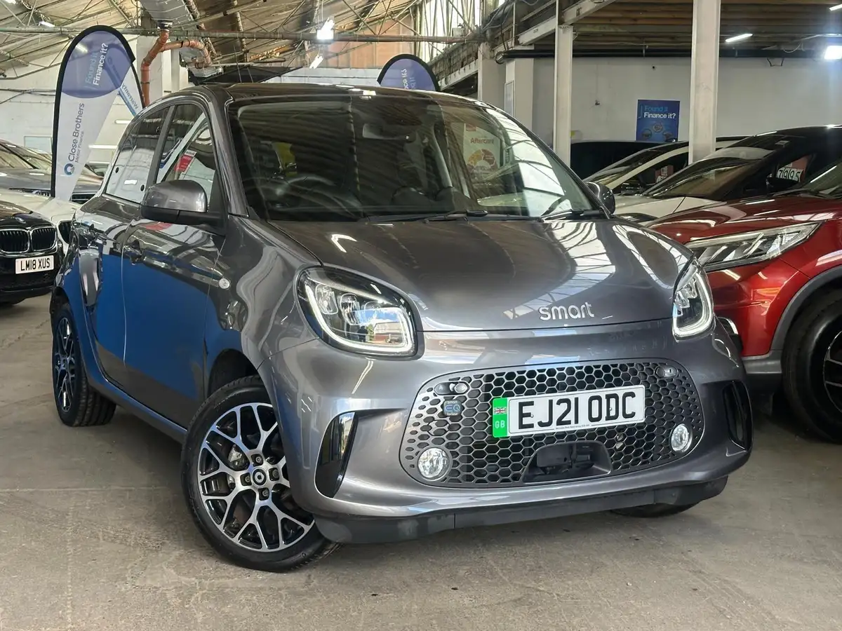 2021-smart-forfour-eq-exclusive-big-18