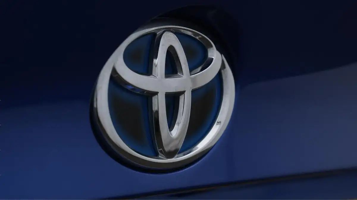 2022-toyota-c-hr-18-vvt-i-icon-big-21