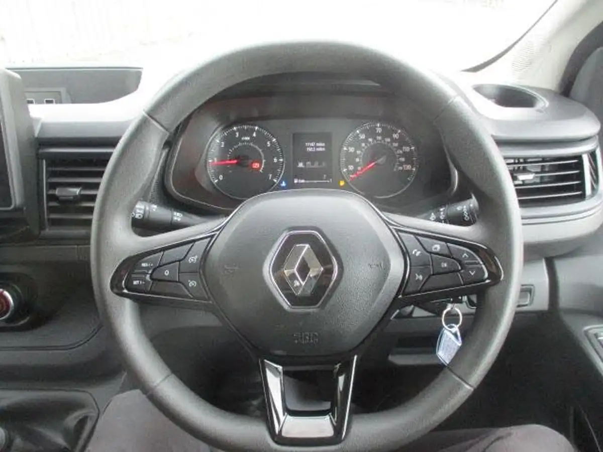 2023-renault-trafic-20dci-sl28-130-business-big-13