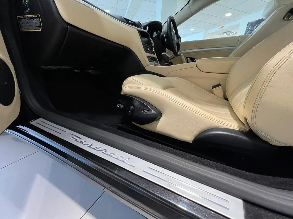 2010-maserati-granturismo-47-s-big-31