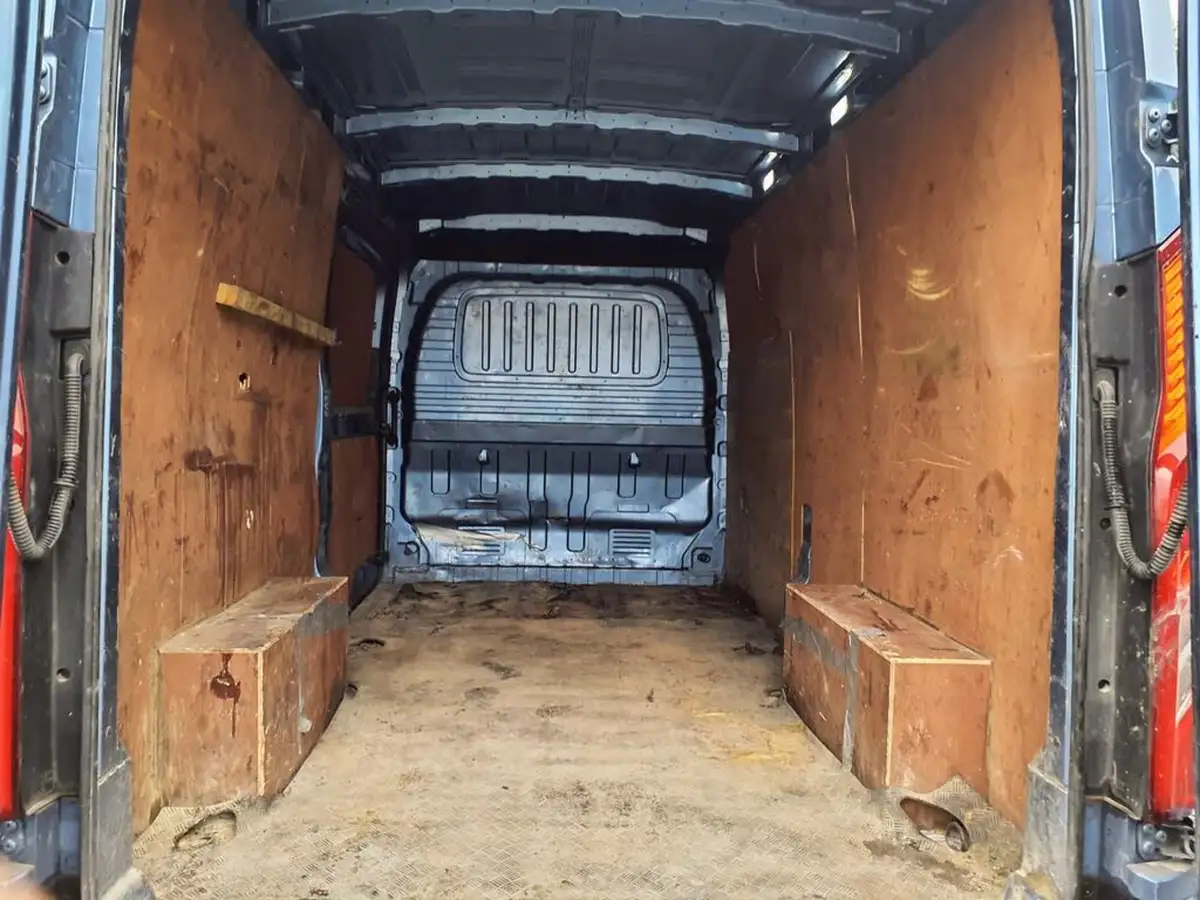 2022-maxus-deliver-9-20tdi-l3h2-lux-big-8