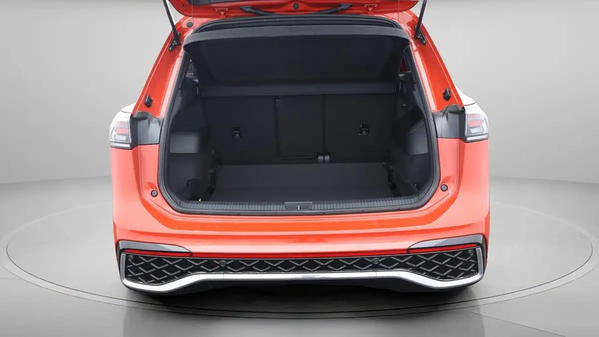 2024-volkswagen-tiguan-15-etsi-r-line-big-17