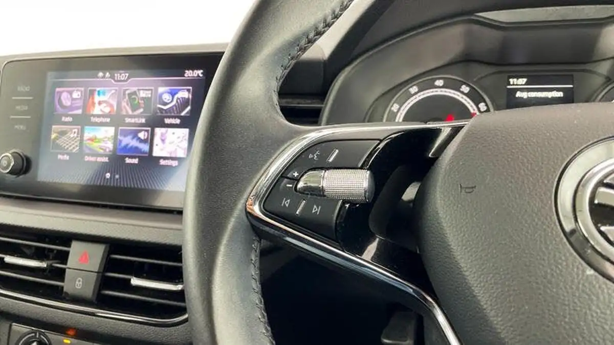 2021-skoda-kamiq-10-tsi-se-109ps-big-20