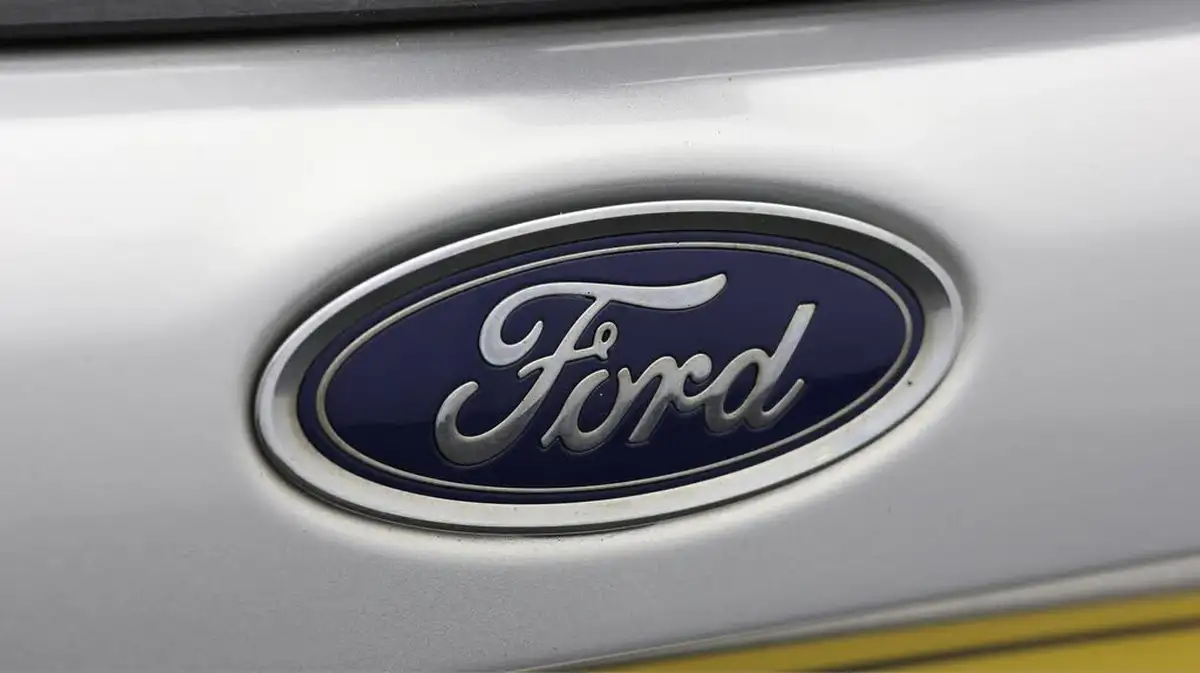 2018-ford-focus-10t-st-line-140ps-hatchback-big-20