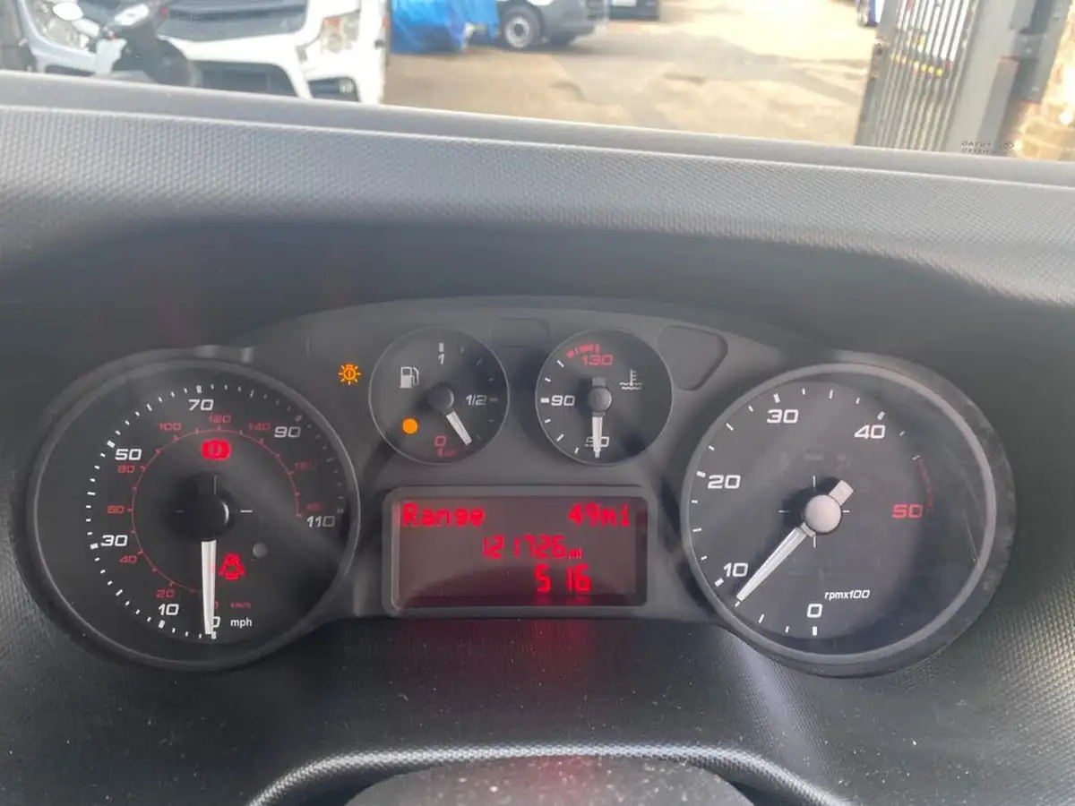 2019-iveco-daily-s-class-23td-35s12v-3520-h1-business-big-9
