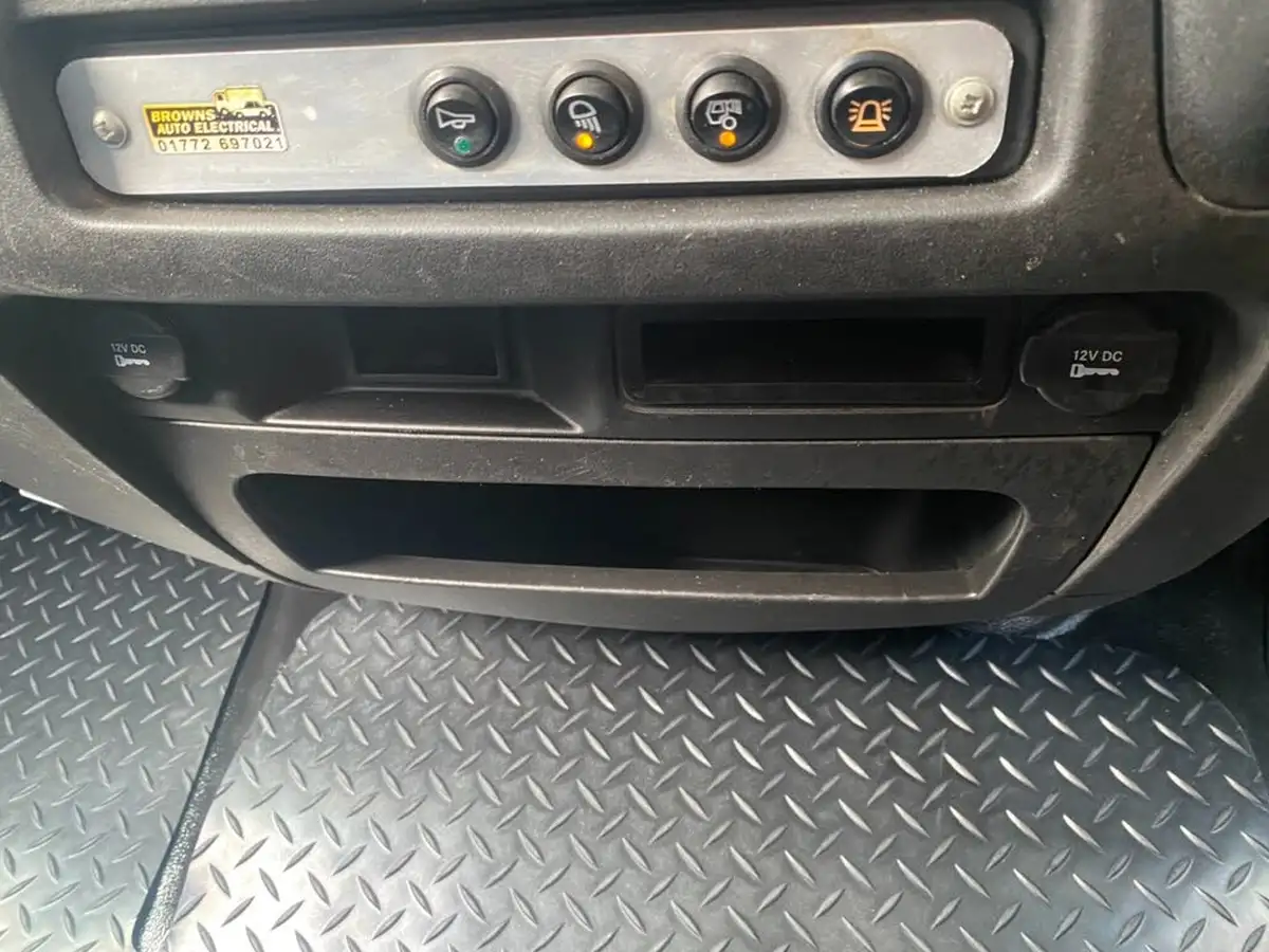 2019-iveco-daily-s-class-23td-35s12v-3520-h1-business-big-33
