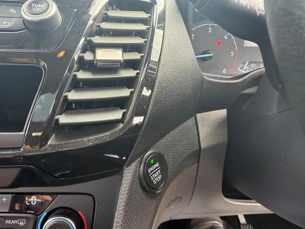 2022-ford-grand-tourneo-connect-15-titanium-120ps-ecoblue-1499cc-powershift-big-57