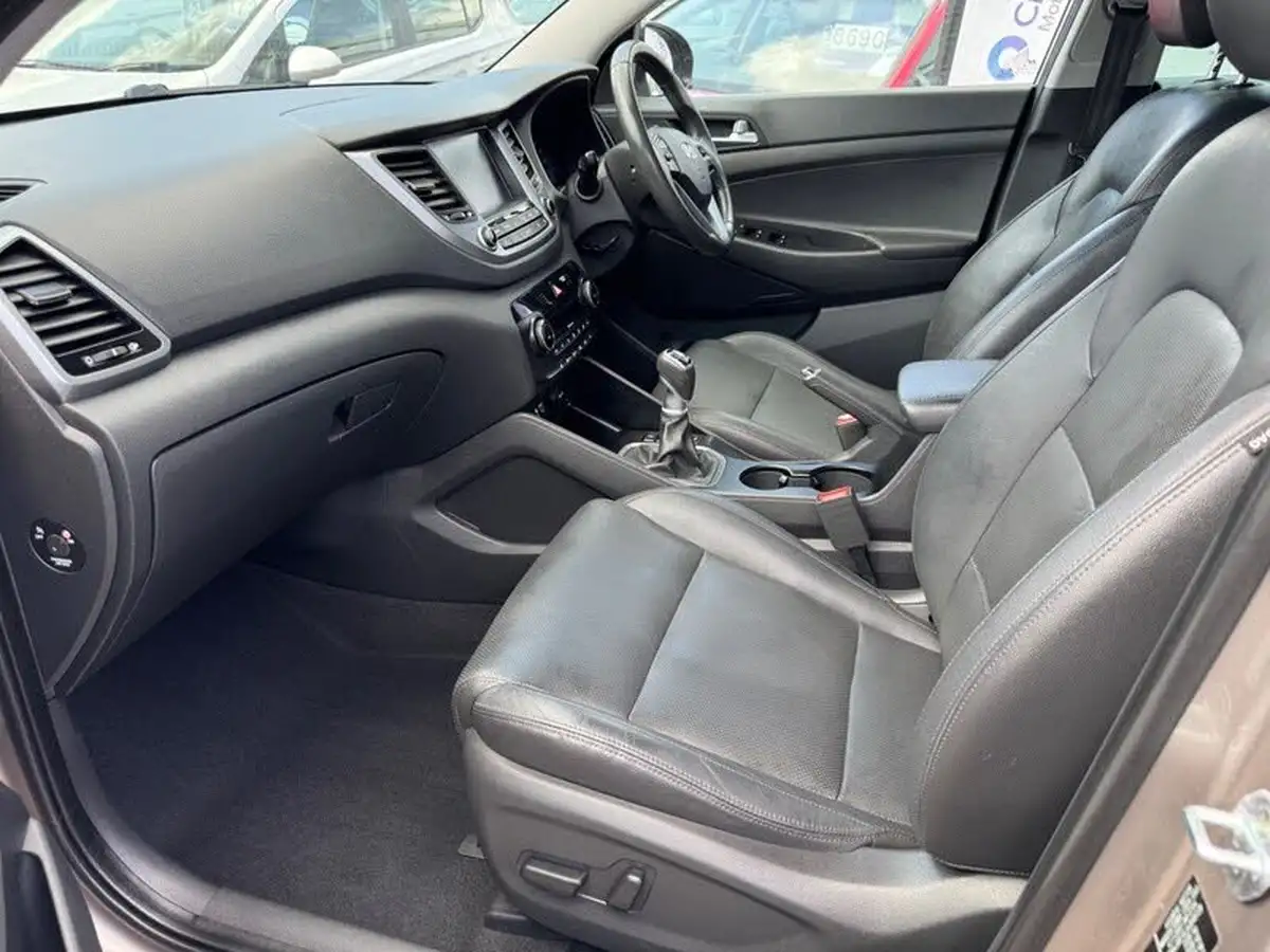 2015-hyundai-tucson-20crdi-blue-drive-premium-big-15